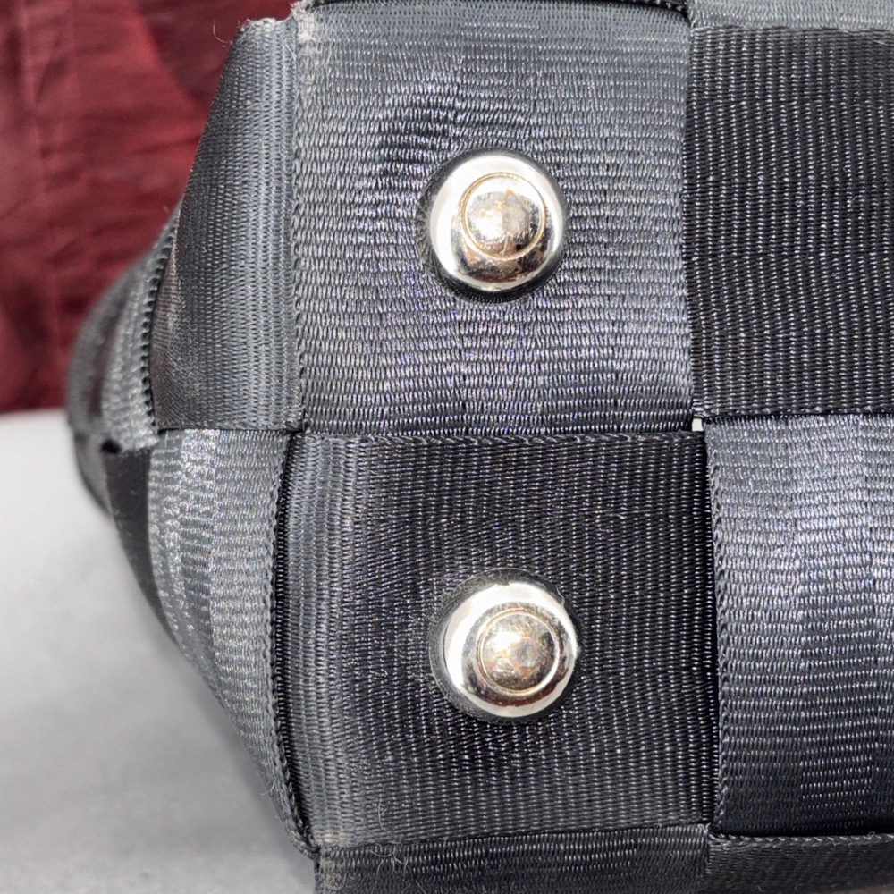 Harveys Original Seatbelt Black Shoulder Bag 4 Carriage Rings Double Belt Handle - Picture 7 of 16